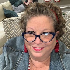 Meet your Posher, Martha